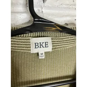 BKE‎ Ribbed Knit Shacket Womens Medium Olive Green Excellent Button Down Shirt thumbnail 3