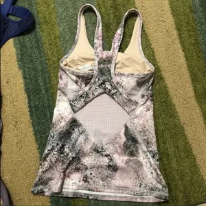 Lululemon athletica top thumbnail 4