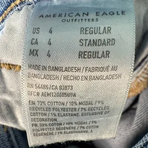 American Eagle Outfitters Straight Leg Mom Jeans thumbnail 6