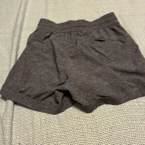 Lululemon Spring Break Away Short 4-way Stretch 3' Heather Grey See Pics thumbnail 6