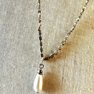 Vintage faux pearl rhinestone V tear drop dangle necklace silver tone thumbnail 6