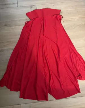 NEW Women's Halloween Red Cape One Size thumbnail 1