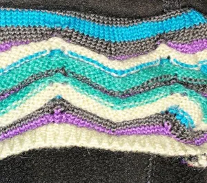 Hunter Boots Tall Socks in Blue, Green, Gray/Grey Chevron Stripes Size M thumbnail 7