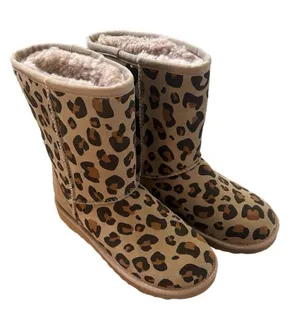 NWOB UGG Classic Short II Sheepskin Boot Leopard Print thumbnail 1