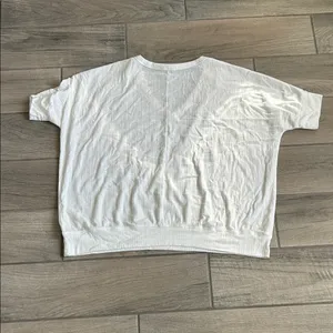 Casual White V-Neck Tee for Women thumbnail 4