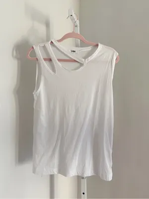 LNA Double Cut Tank Sleeveless White Tee Shirt Style Top with Neck Slits Sz Med thumbnail 2