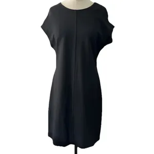 NWT Maeve by Anthropologie Black Cap-Sleeve Seamed Shift Mini Dress Size Medium thumbnail 3