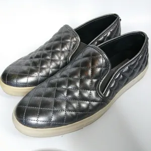 STEVE MADDEN Silver Quilted‎ Slip On Loafers Women's 8.5 B Sneaker thumbnail 3