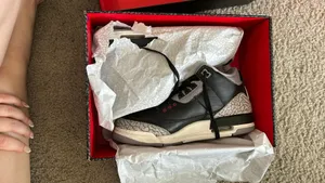 Air Jordan 3 Retro thumbnail 5