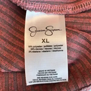 Jessica Simpson ruffled knit top size XL thumbnail 8
