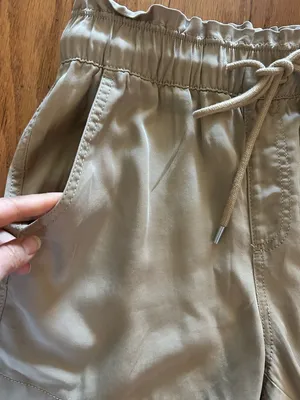 NEW LOFT High-Waist Drawstring Casual Shorts in Light Beige size S thumbnail 2