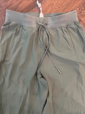 lululemon athletica License to Train Green Drawstring 6 Pants thumbnail 3