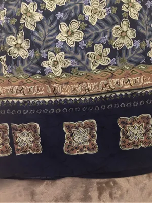 Sag Harbor Petite Pencil Skirt Women’s Size M Navy Floral with Border Print thumbnail 2