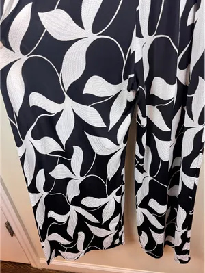 Lola + Kenni Black White Floral Wide Leg Wrap Jumpsuit Size L Belted Resort thumbnail 12