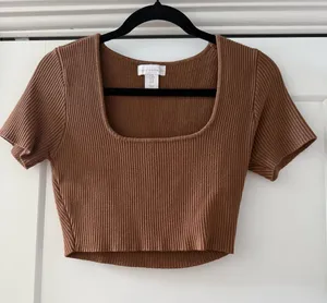 House of Harlow 1960 Brown Crop top thumbnail 1