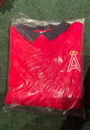 Angels Throwback Collared Crewneck Red Size XL thumbnail 1
