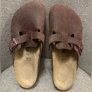 Birkenstock Dark Brown Boston Oiled Leather Clogs - size 38 thumbnail 1