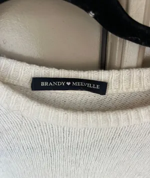 Brandy Melville bernadette sweater thumbnail 3