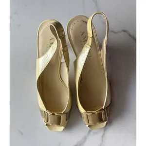 Amalfi by Rangoni Leather Peep Toe Slingback Heels Size 8AA Yellow Gold Italy thumbnail 5