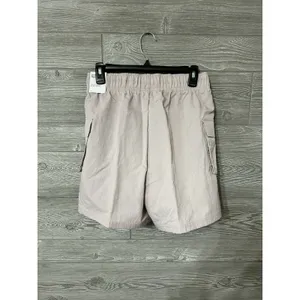 Women's Nike Sportswear Essential Woven High-Rise‎ Shorts X Small- DM6247-019 thumbnail 2