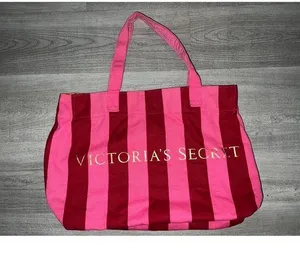 Victoria's Secret travel tote thumbnail 1