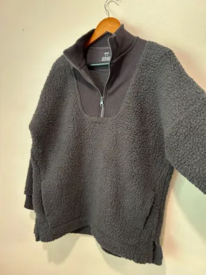 Gray aerie size small oversized Sherpa thumbnail 5