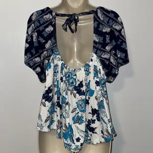 Free People Baja Babe Top Blue & Ivory Boho Floral Print Women’s Small S thumbnail 2