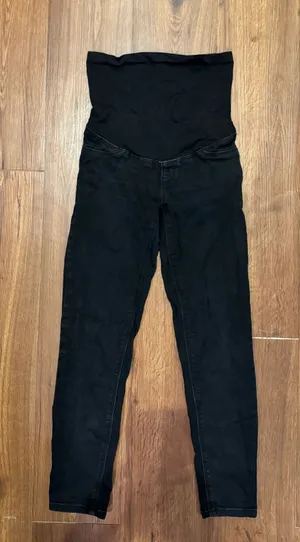 1822 Denim Maternity Jeans thumbnail 1