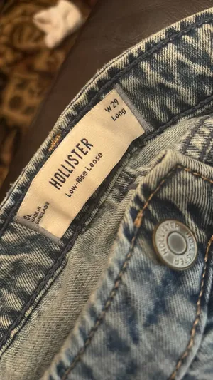 Hollister bow jeans size 29 low rise loose light washed thumbnail 2