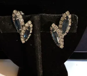 Vintage Kramer Of New York Sapphire Blue & Clear Rhinestone Earrings Signed thumbnail 2