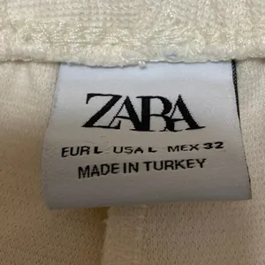 Zara Women's Cream White High Rise Elastic Waist Wide Leg Lounge Sweat Shorts L thumbnail 4
