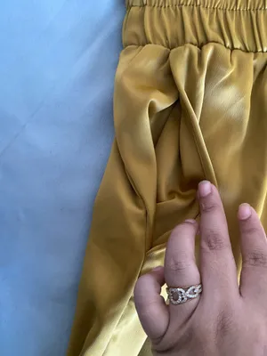 Sincerly Jules Women’s Size M Gold Satin High Waisted Wide Leg Pants NWT thumbnail 8
