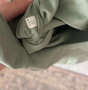Lululemon Align Tank thumbnail 4