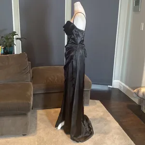 Women’s Black Full Length Prom Party Dress Criss Cross Straps & Leg Slit Size 10 thumbnail 6