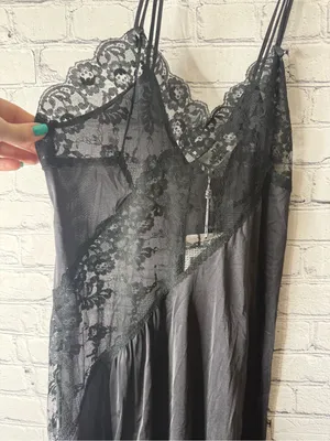 NWT the vintage twin Black Lace-Trim Slip Dress - Women's Intimates thumbnail 9