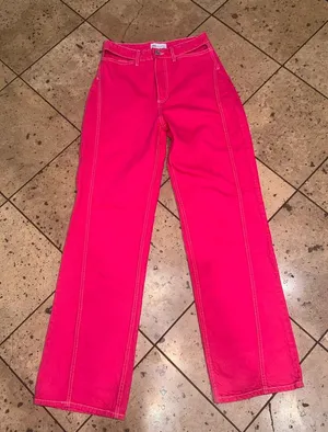 ⭐Zara Fuchsia Straight-Leg Jeans thumbnail 1