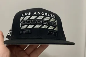 Myfitteds Los Angeles Dodgers size 7 1/4 new era fitted good condition thumbnail 1