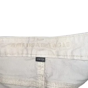 American Eagle Women's Cream/Ivory High Rise Mom Straight‎ Jeans Size 10 thumbnail 2