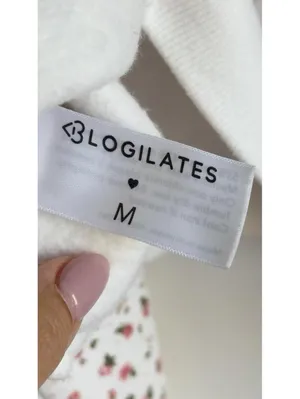 Blogilates Bride To Be Floral Off Shoulder Sweatshirt Medium Ivory Pink Cozy thumbnail 6