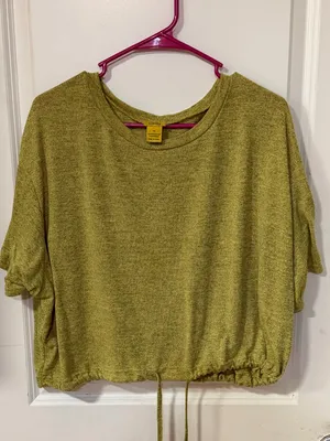 Daisy Olive Green Drawstring Hem Crop Top thumbnail 3