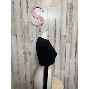 Windsor black crop top thumbnail 8