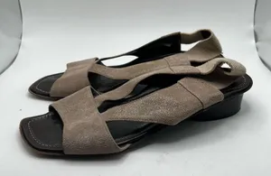 Brunate brown suede Sandals IT 37 US 7 Italian Designer Heels Dress VTG thumbnail 1