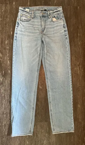 American Eagle Jeans Straight Leg Women’s thumbnail 1