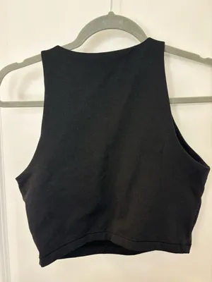 black workout top thumbnail 2