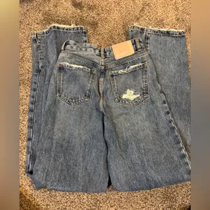 Zara Distressed Wide Leg Jeans thumbnail 3