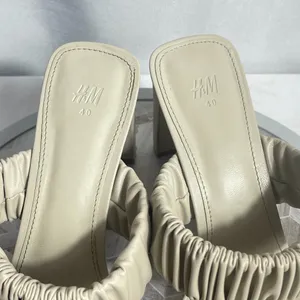 H&M Ruched Cream Block Heel Mules Women’s US 8.5 EU 40 Square Toe Slip On thumbnail 7