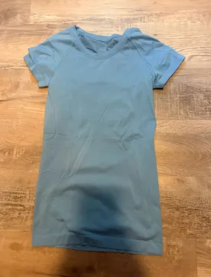 Lululemon Swiftly Tech Short Sleeve thumbnail 1