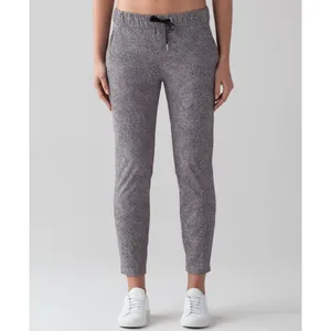 Lululemon On The Fly PantSea Spray Alpine White‎ Dark Chrome Size 8 Jogger thumbnail 4