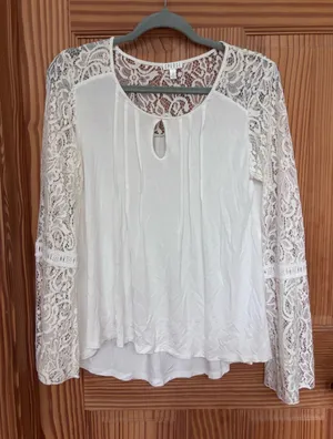 White Lace Sleeve Scoop Neck Top Size M thumbnail 1