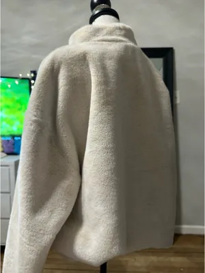 Target Cream sweater thumbnail 3